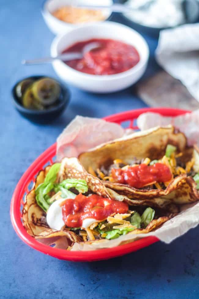 Keto Tortillas med flæskesvær - opskrift på Low Carb tortillas eller madpandekager