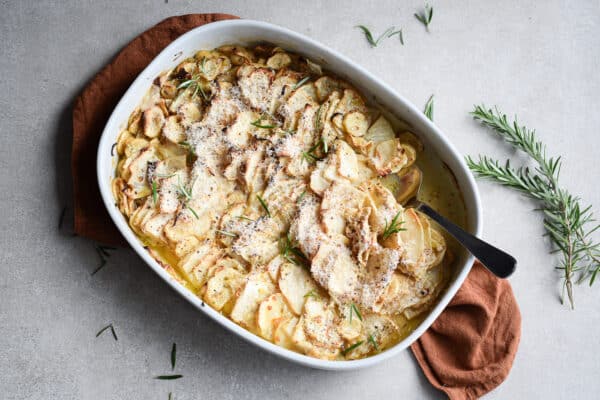 Pommes de terre bulangere - céleri-rave à la boulangère