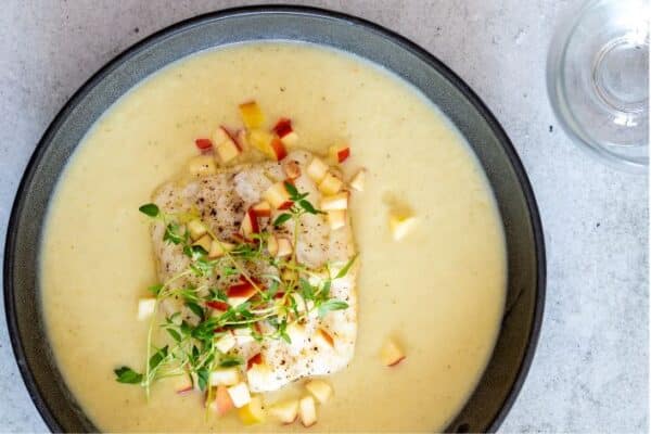 Jordskokkesuppe med torsk